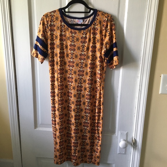 LuLaRoe Dresses & Skirts - Julia Dress Lularoe